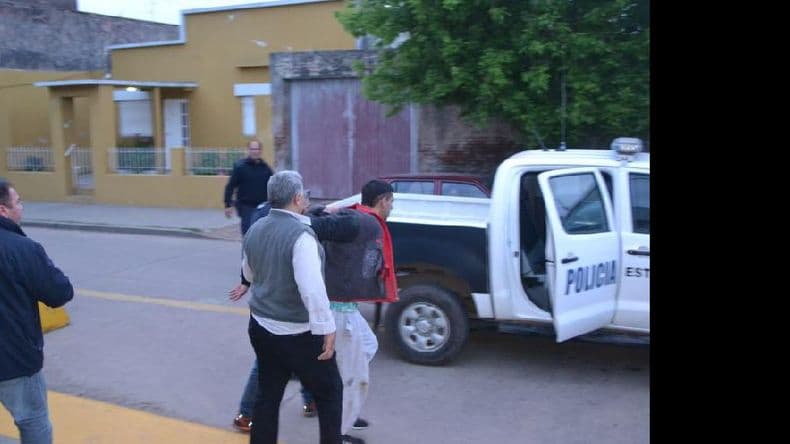 Pergaminenses huyeron a los tiros de la Comisaría de Rojas y los recapturaron