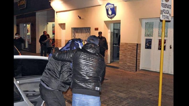 Detuvieron a cuatro sujetos acusados de integrar una banda que traficaba droga