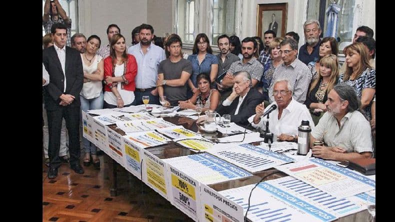 El bloque del FpV se acerca a la agenda de los gobernadores