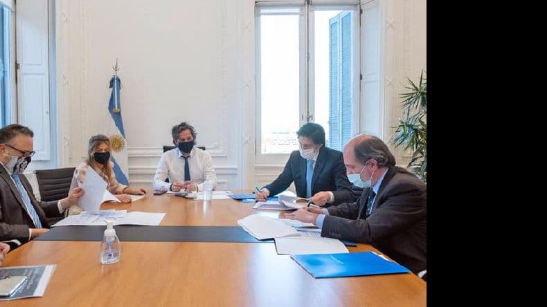Lanzaron créditos para que los docentes puedan comprar equipamiento informático