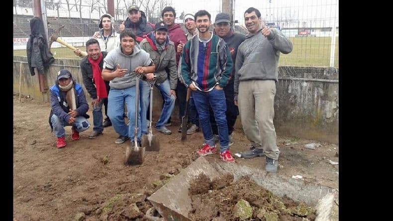 Hinchas fogoneros empezaron diferentes obras en el estadio