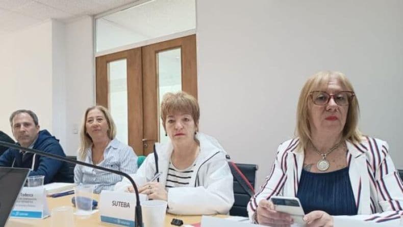Provincia recibió a los gremios: escuchó demandas, pero no hubo ofertas