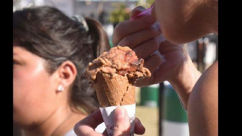 Donantes de plasma podrán llevarse gratis un kilo del mejor helado rosarino