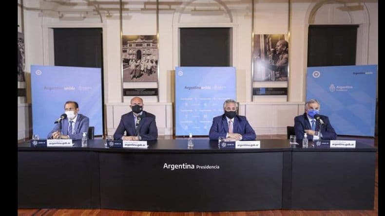 Alberto Fernández anunció la restricción de la circulación en 18 provincias