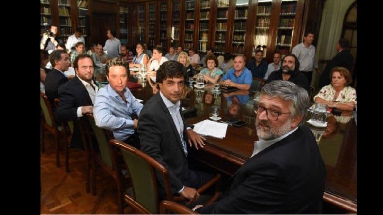 El Gobierno convocó a los gremios docentes para el viernes