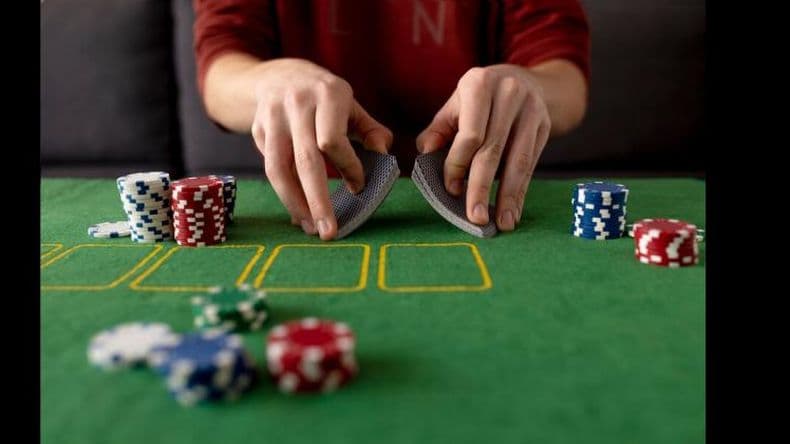 Cómo gestionar adecuadamente tu bankroll en partidas de póker en línea