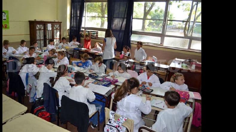 Día del Maestro sin acto ni abrazos y repleto de incertidumbre