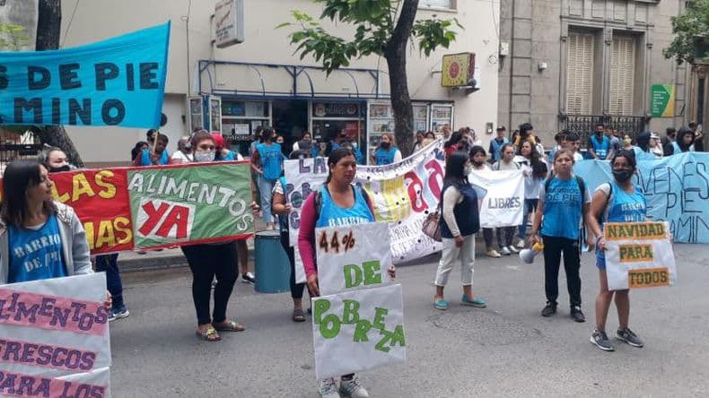 Organizaciones sociales marcharon a la Secretaría de Acción Social