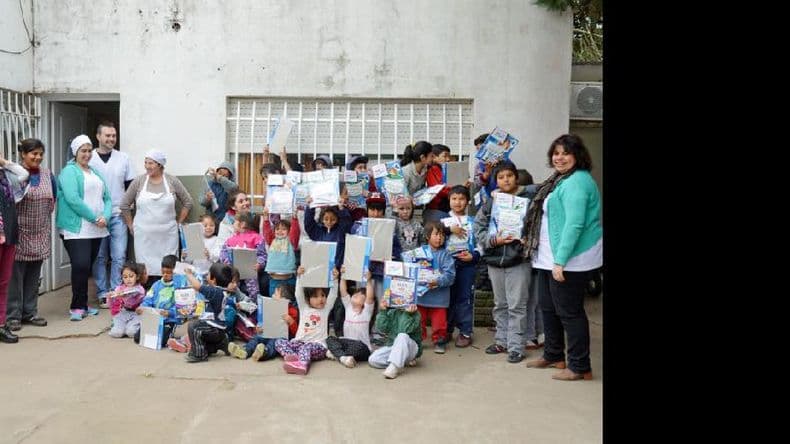 Niños de los Centros de Desarrollo Comunitario recibieron kits de arte