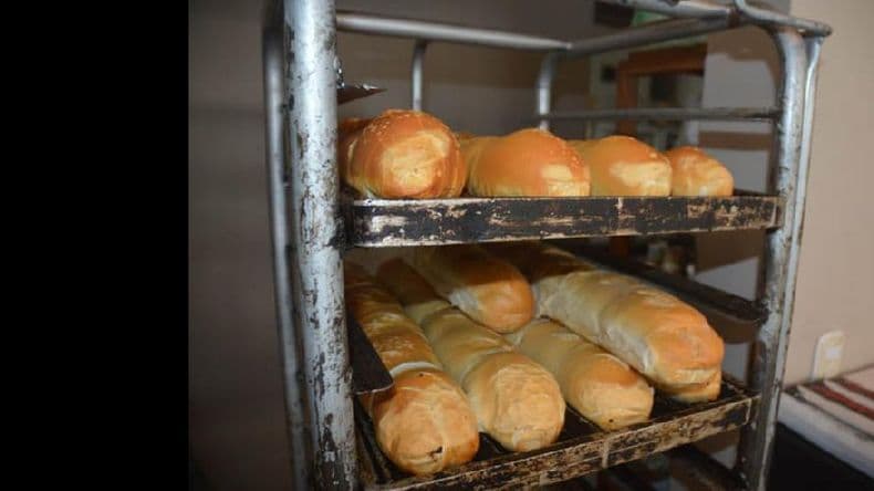Tarjeta Alimentaria: panaderos locales aun no fueron sumados para vender el pan a 65 pesos