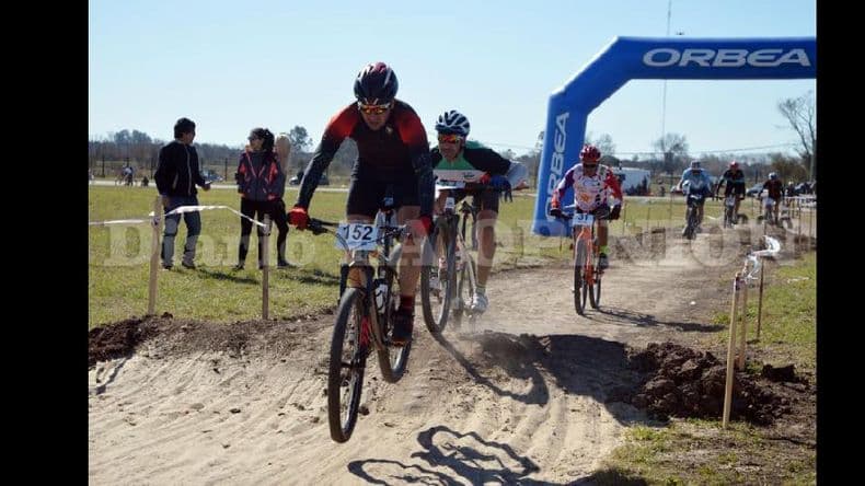Rally bike: José Navarro se quedó con la primera fecha en El Panorámico
