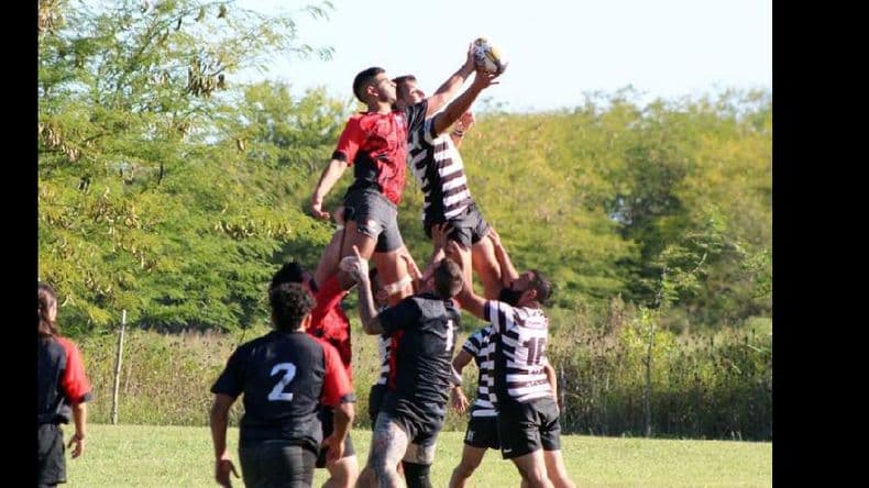 Los Pingüinos derrotó a Red Star en su debut como local