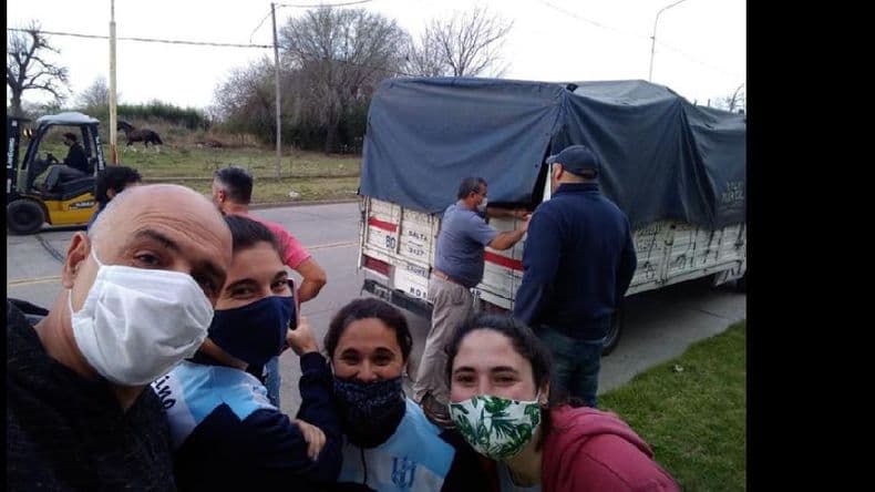 Objetivo cumplido: llegó el nuevo piso para la cancha de voleibol de Argentino