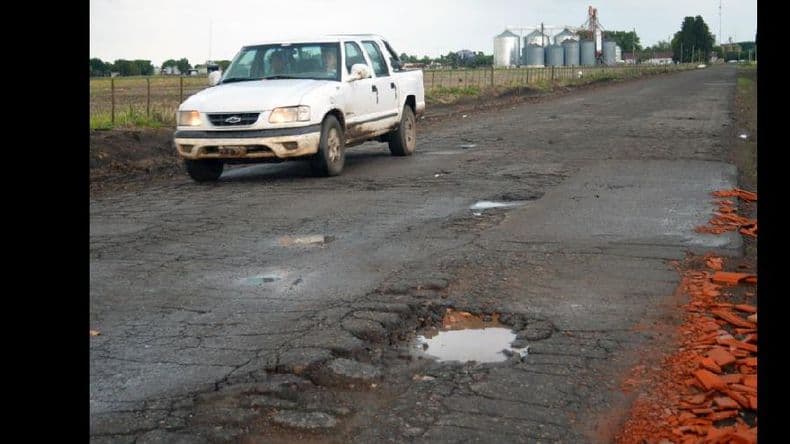 Repavimentar el acceso: los habitantes de Manuel Ocampo, molestos con la situación
