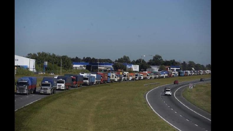 Continúan los cortes de rutas de transportistas autoconvocados