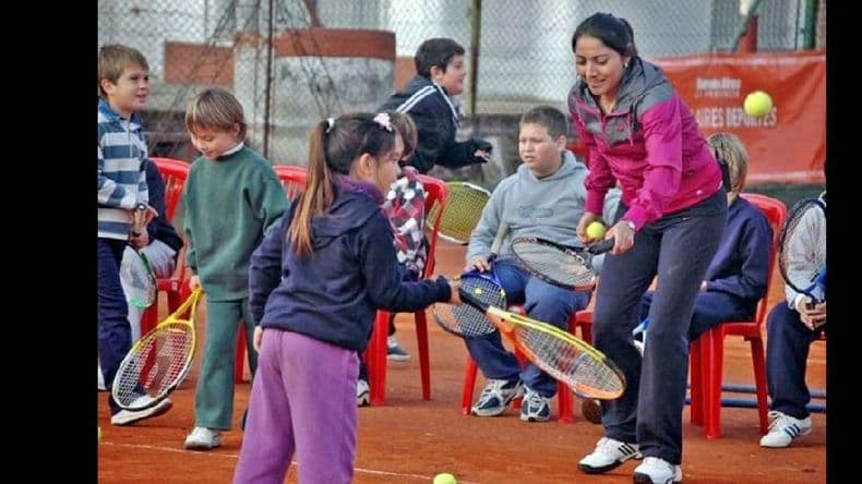 Paola Suarez brindará hoy y mañana una Clínica de Tenis en el Club Viajantes