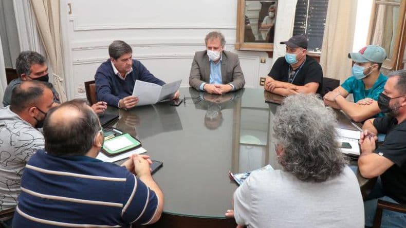 Municipales analizan un aumento de salarios y el pago de un bono especial