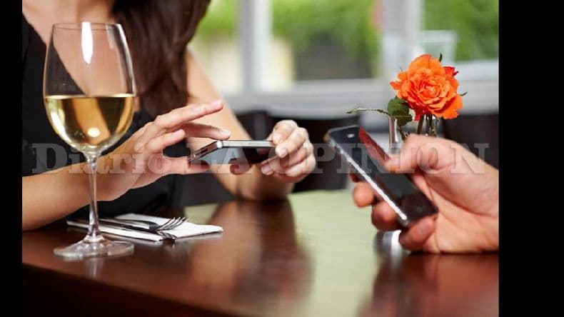 Estas son las reglas para usar el celular y no quedar como un “maleducado”