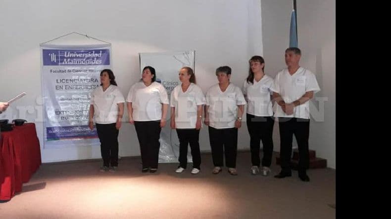 Seis licenciados en Enfermería de Maimónides recibieron su título