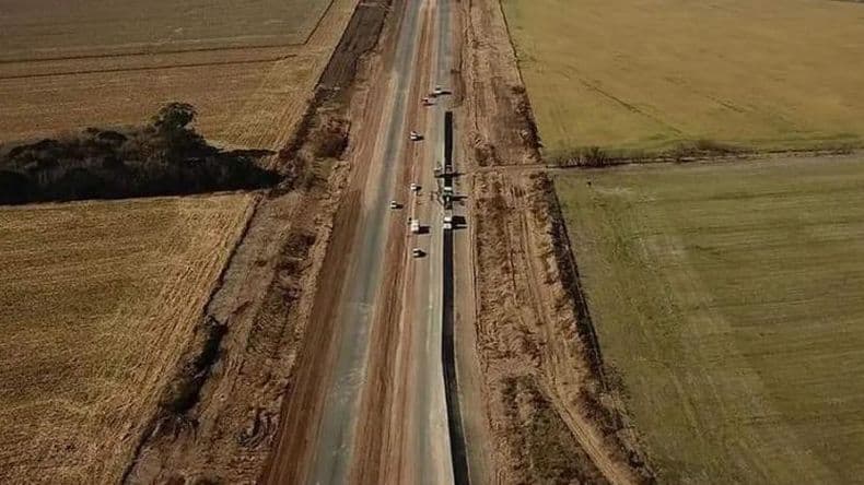 Avanzan las obras en un nuevo tramo de la autopista Nº 8