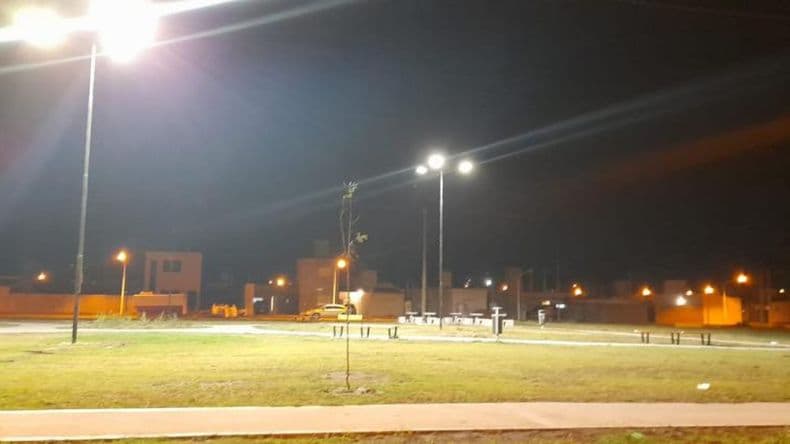 Remodelaciones e instalación de luminarias en la Plaza Procrear