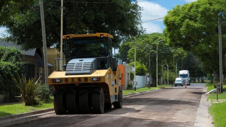 Se están repavimentando calles en seis barrios de la ciudad