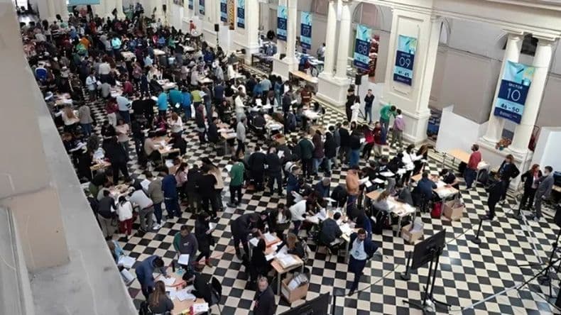 Comenzó el escrutinio definitivo de las elecciones bonaerenses