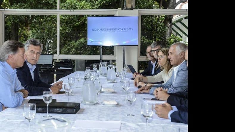Mauricio Macri encabezó una reunión de seguimiento de gestión con Aranguren