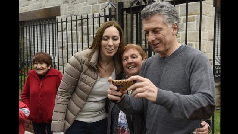 El frente Cambiemos lanzó la campaña con un timbreo nacional