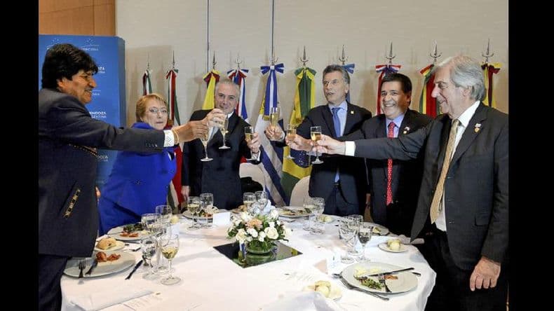 Macri resaltó que el “principal compromiso” del Mercosur deber ser “reducir la pobreza”