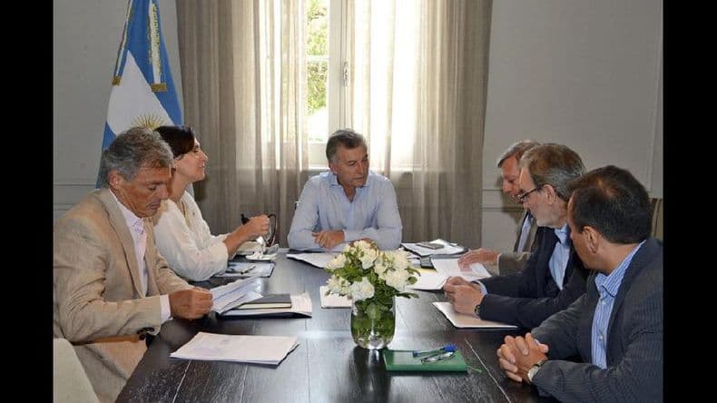 Macri volvió de vacaciones y recibió a ministros en Olivos