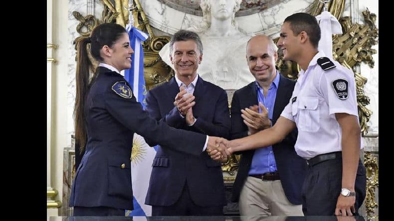 Macri traspasó parte de la Policía Federal a la ciudad