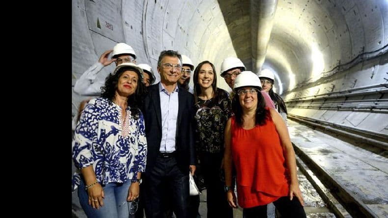 Macri recorrió junto a Vidal las obras de soterramiento del ferrocarril Sarmiento
