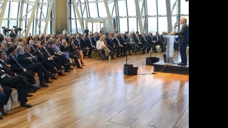 Macri lanzó su plan de reformas y anticipó: “Tenemos que trazar una línea de austeridad”