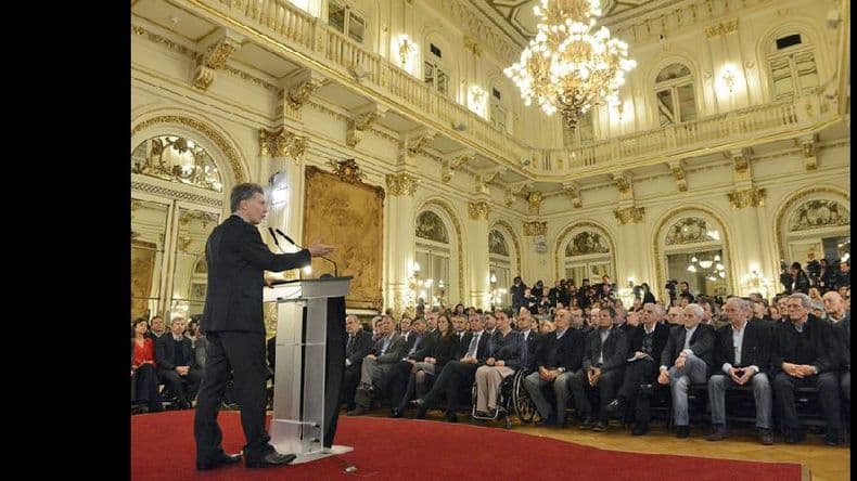 El Gobierno comienza a devolver los fondos adeudados a las obras sociales sindicales