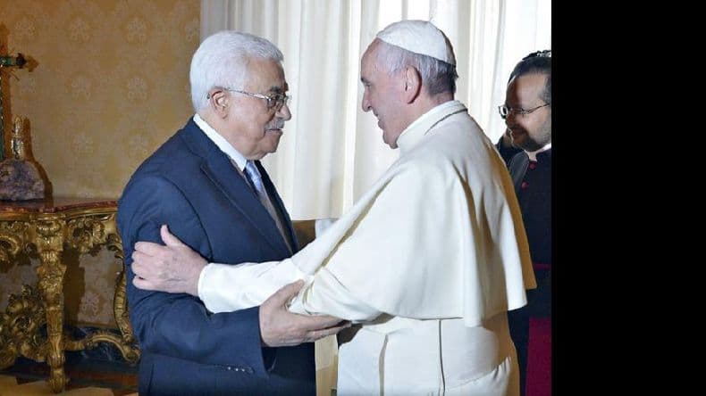 El Papa Francisco le dijo a Abbas: “Eres un ángel de paz”