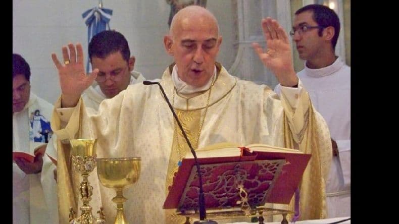La Iglesia alertó sobre una “farandulización de la política”