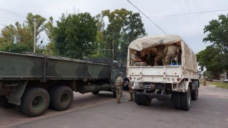 Empiezan a desmontar la pasarela del puente Ilia - Colón