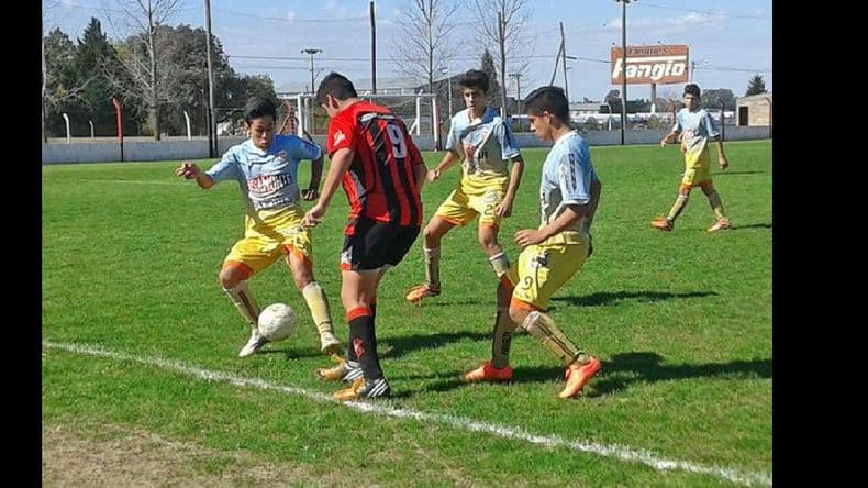 Inferiores de Douglas Haig: juegan con Atlético Tucumán