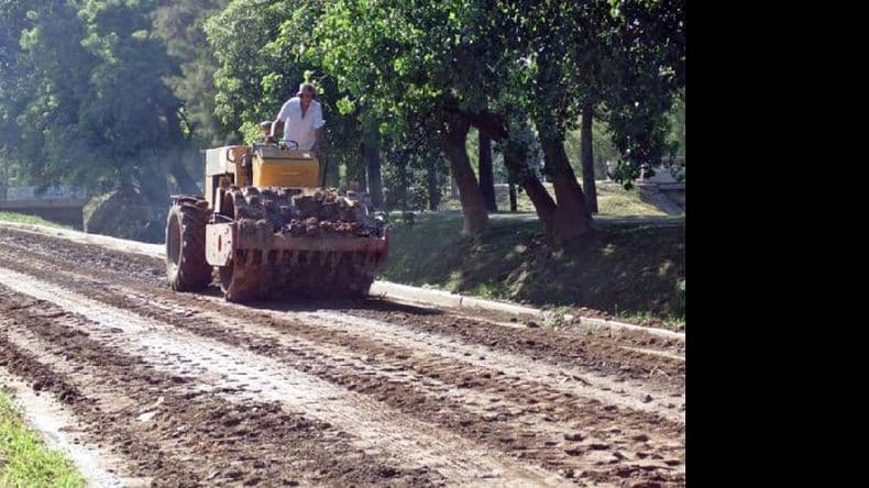 Preparan las bases de las calles que se pavimentarán en nuestra ciudad