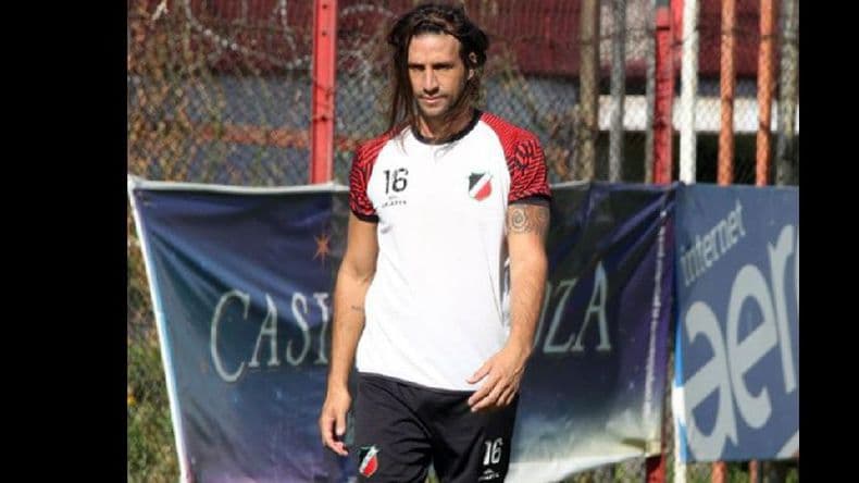 Marcos Lamolla, en la mira de dos equipos de la Primera Nacional