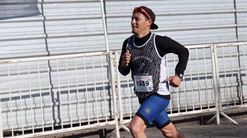 Marcos Misiewicz finalizó en el Top 20 del Maratón de Rosario