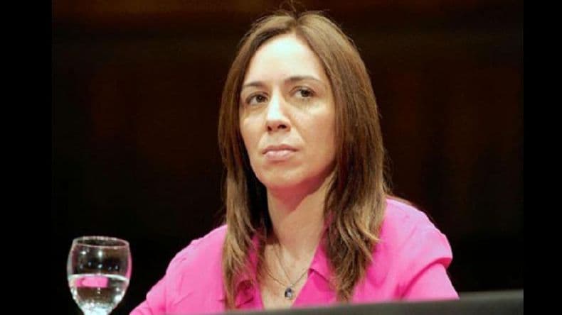 Vidal oficializó el decreto que congela por un año vacantes y pases a planta