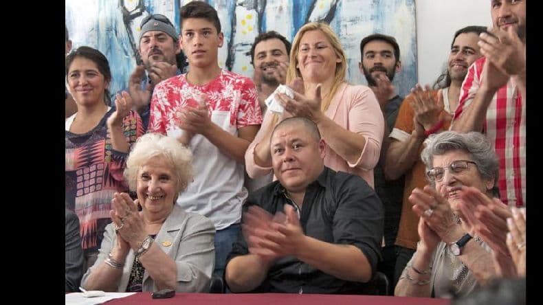 Abuelas de Plaza de Mayo presentó al nieto 119 que se reencontró con su madre
