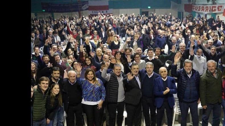 Unos mil radicales se reunieron para apoyar a Javier Martínez