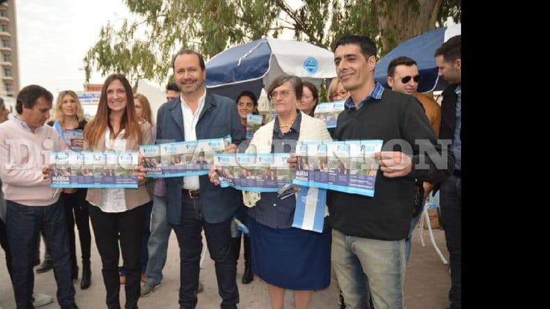 Hacia las Paso: 1País presentó en sociedad su lista de precandidatos