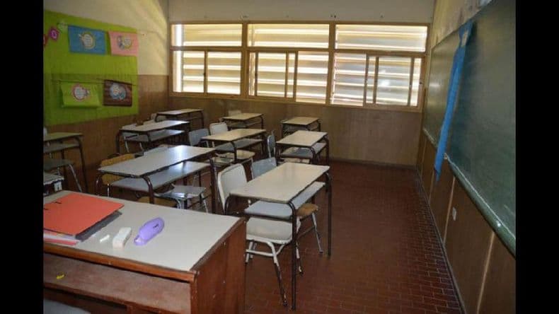 Docentes: más gremios se suman al paro de 36 horas