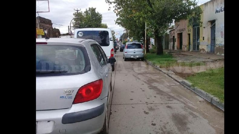 Estacionar en lado izquierdo, la falta más común en el tránsito de Pergamino