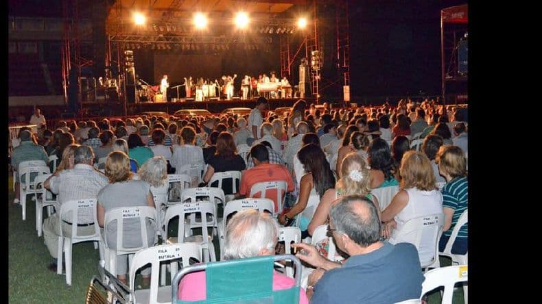 Esta noche se desarrollará la Quinta Mega de Douglas con la actuación de Los Nocheros