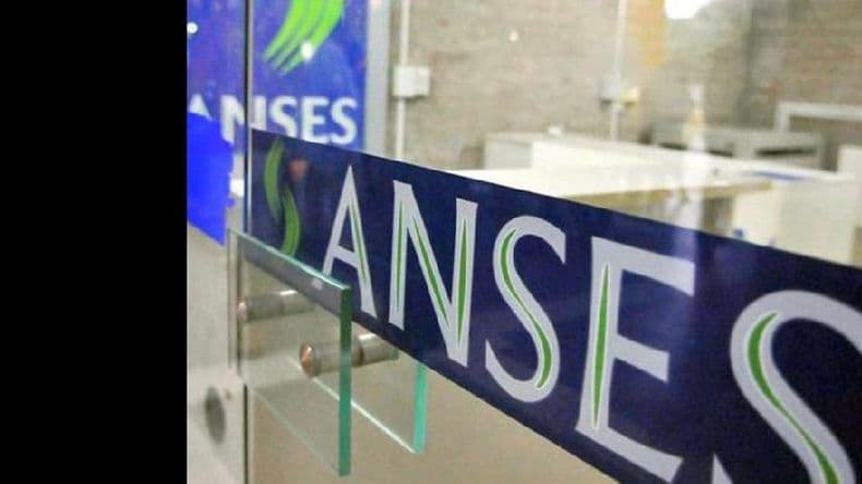 El Gobierno aclaró que el IFE podrá ser cobrado sólo por un integrante de la familia